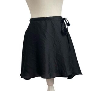 UO Urban Outfitters Wrap Mini Skirt Women’s XS Black